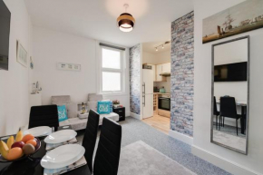 Dockyard Hideaway Nr Gunwharf Quays